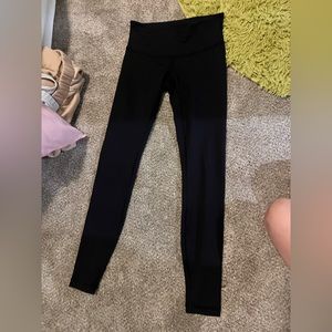 black lulu leggings